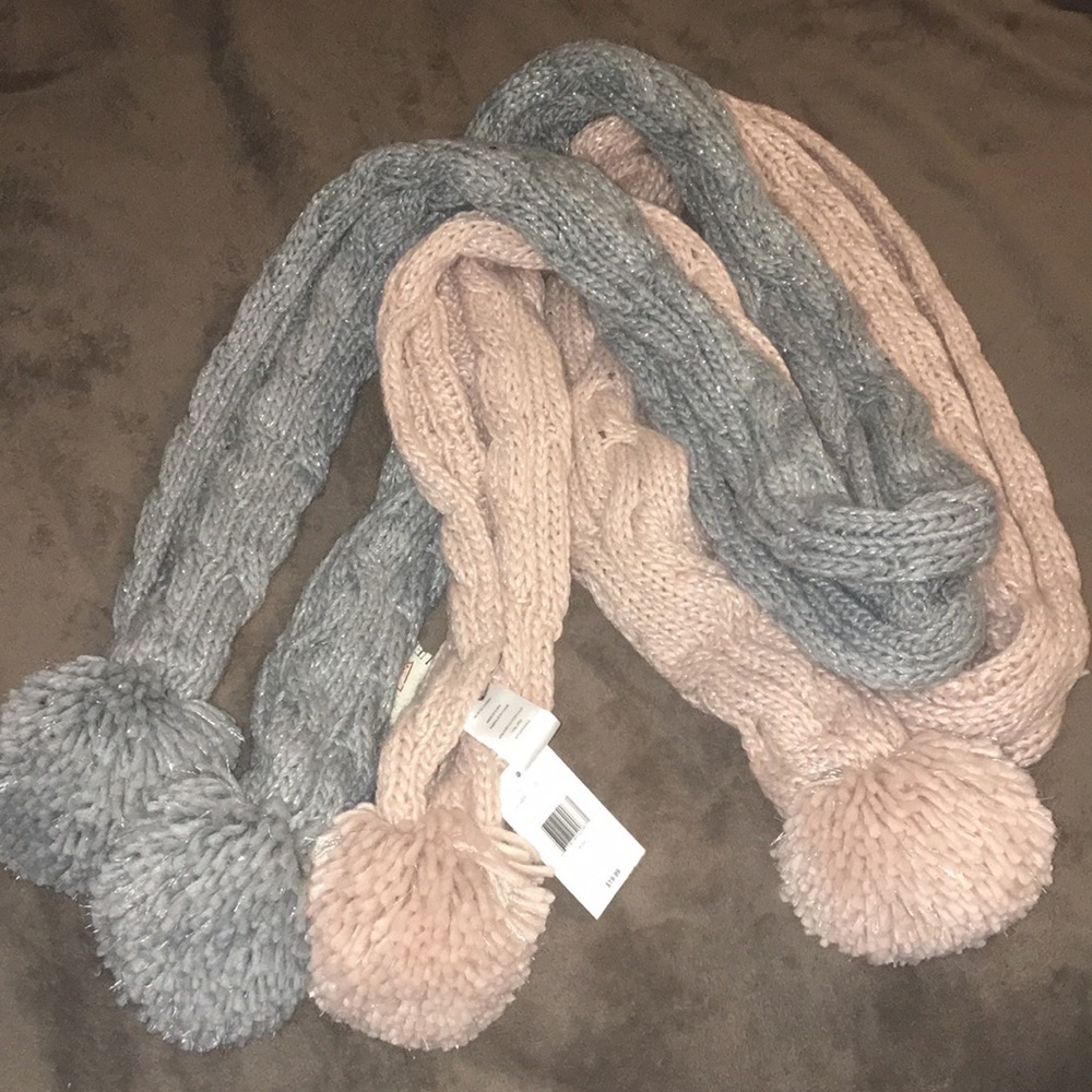 Brand New Guess Scarves